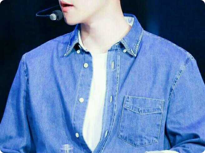 Bạn không thể thể hiện tình cảm nhiều hơn một chút được không? thumbnail