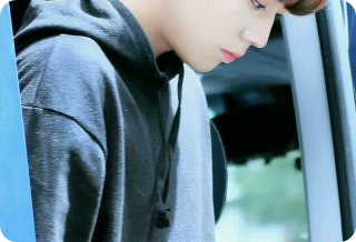 너와 나 thumbnail