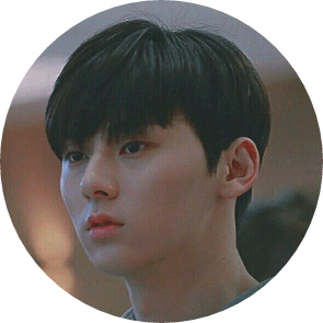 황민현 image