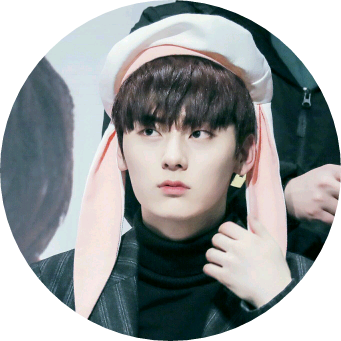 황민현 image