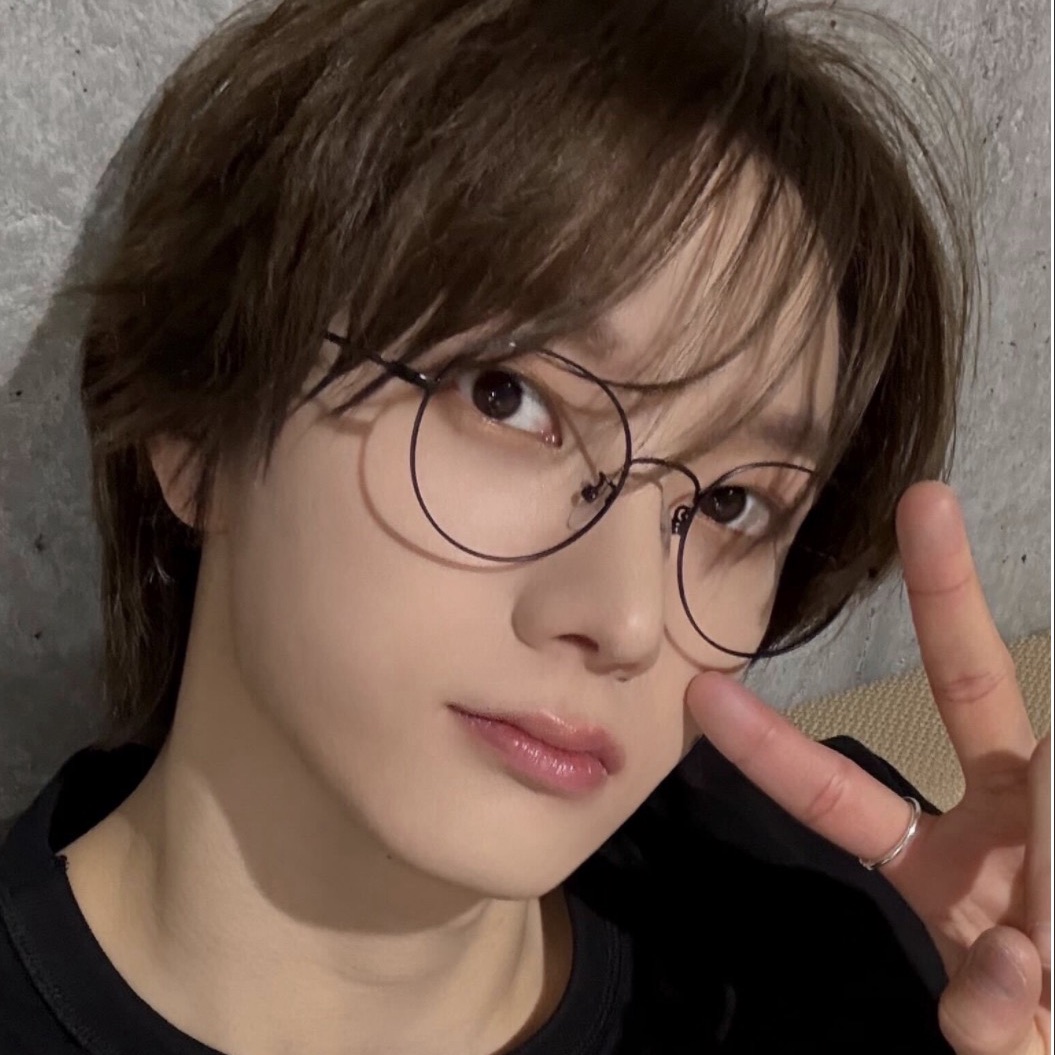 옆반 쌤 image