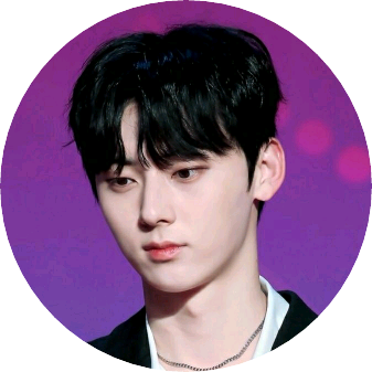 황민현 image