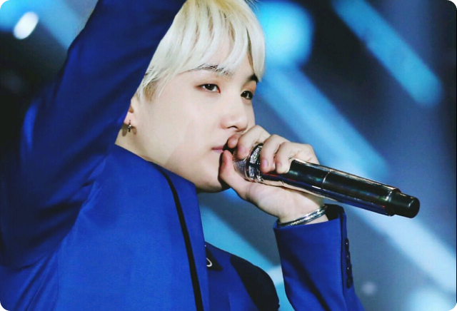 A zombie encountered on the street thumbnail