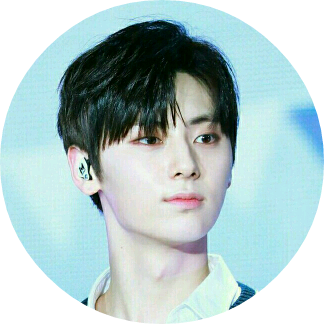 황민현 image