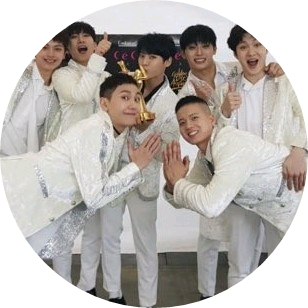 비투비 image