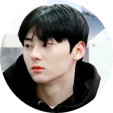 황민현 image