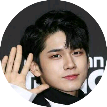 옹성우 image