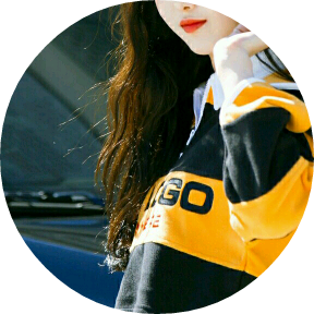 여자 알바생 image