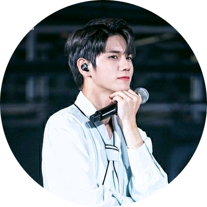 옹성우 image