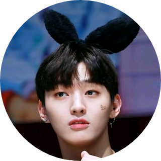 지성 image
