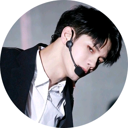 옹성우 image