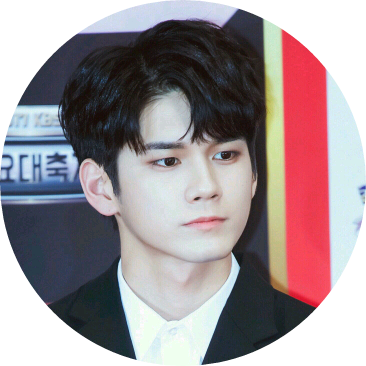 옹성우 image