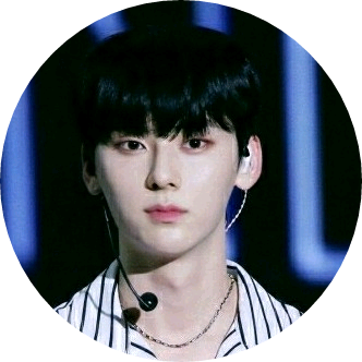 황민현 image