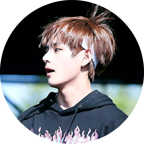 어린 태형 image