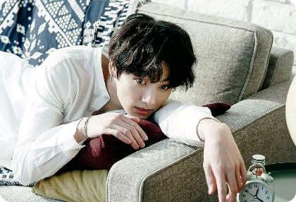 CHARLA: Saliendo con Jungkook thumbnail