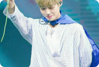 분홍빛 기류 thumbnail