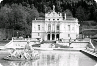 [Contest] You and Me Under the Dark Night Sky thumbnail