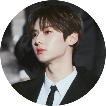 황민현 image