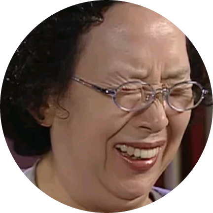 지나가던 아주머니 image