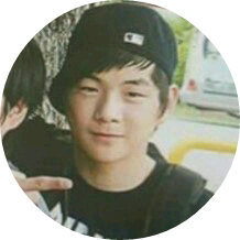 어린 강다니엘 image