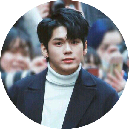 옹성우 image
