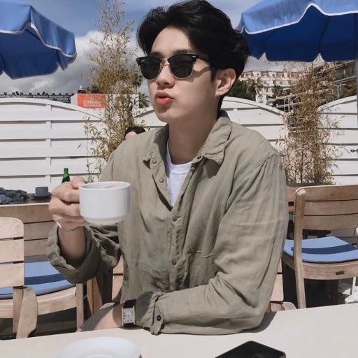 최우식 image