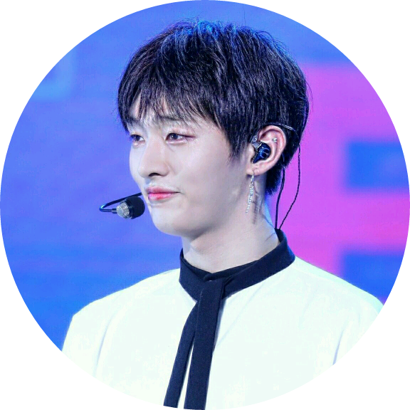 윤지성 [ 반 장] image