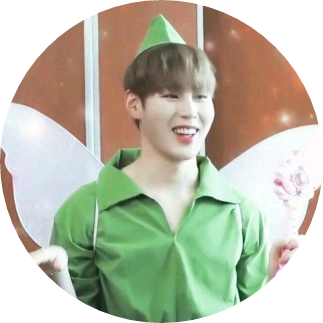 하성운(여주오빠) image