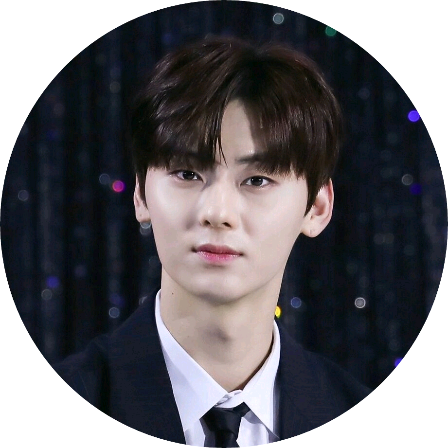황민현 image