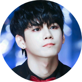옹성우 image