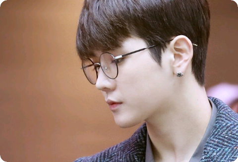 Komposer wanita Pledis thumbnail