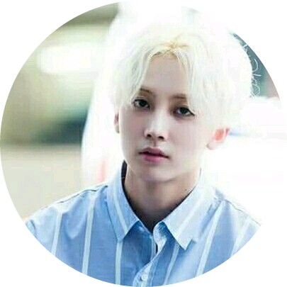 윤정한 image
