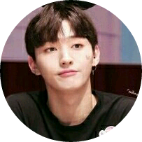 윤 지성 image