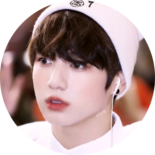 전정국 (18) image