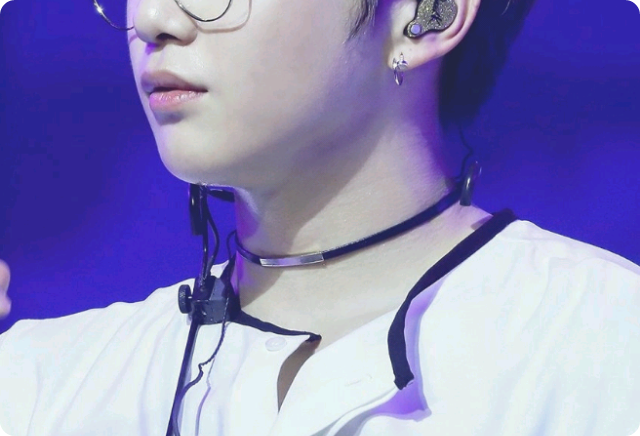 안경 ♡♡다니엘 thumbnail