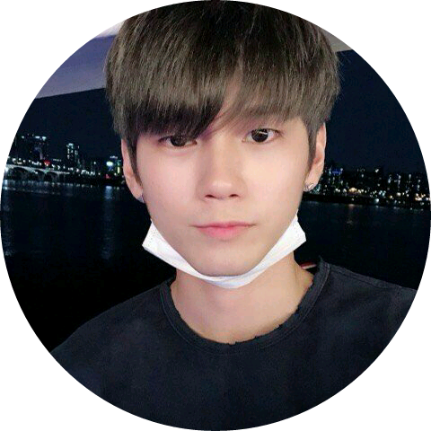 옹성우 image
