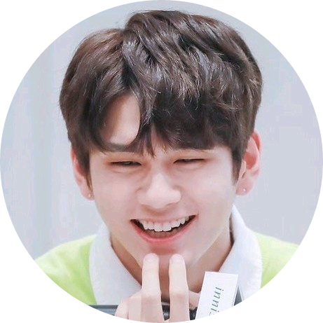 옹성우 image