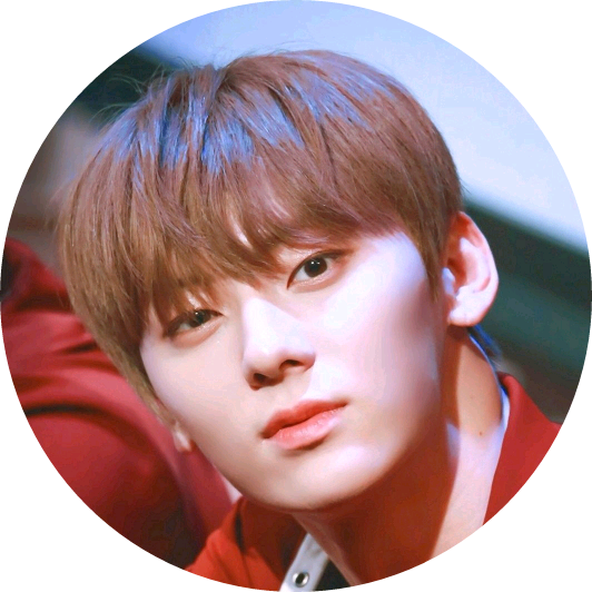 황민현 image