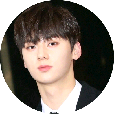황민현 image