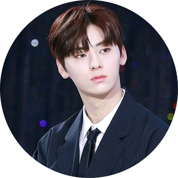 황민현 image