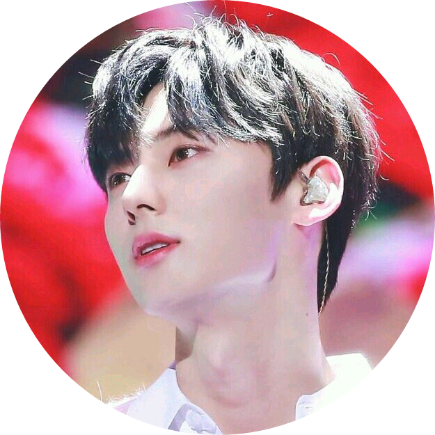황민현 image