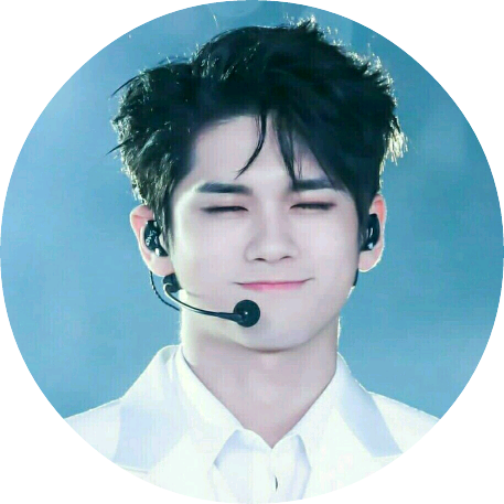 옹성우 image