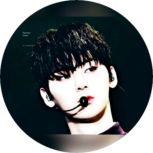 싸늘한 민현 image