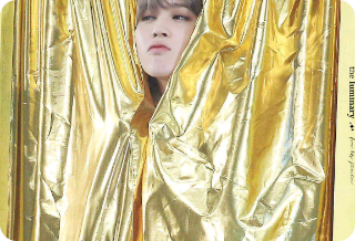 Sống trong một ngôi nhà với người nổi tiếng thumbnail