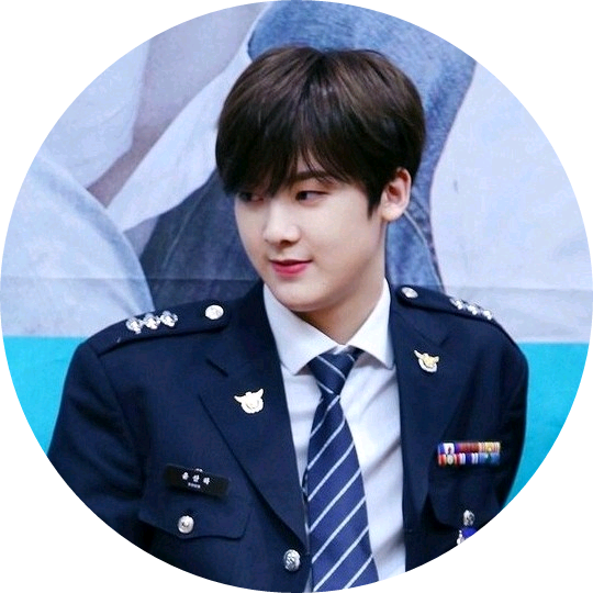 윤산하 image
