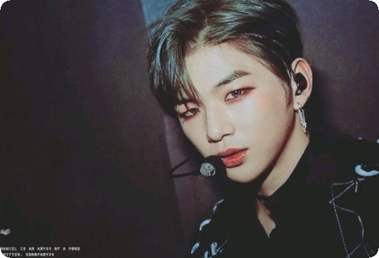 [Cuộc thi] Tình yêu đầu đời và cuối cùng của một ma cà rồng thumbnail