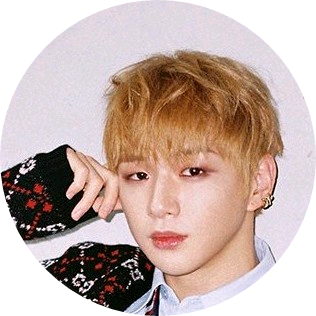강다니엘(강의건) image