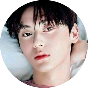황민현 image