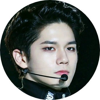 옹성우 image