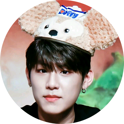 어린 우진이 image